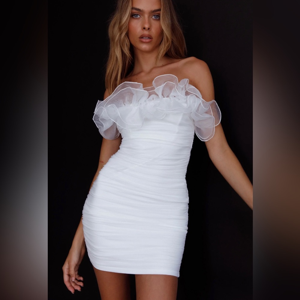 Selfie Leslie mini dress MARIETHA ORGANZA FRILL NECKLINE DRESS WHITE size L NWT